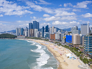 Busan, Haeundae Beach Blick über einen Strand der südkoreanischen Hafenstadt Busan.