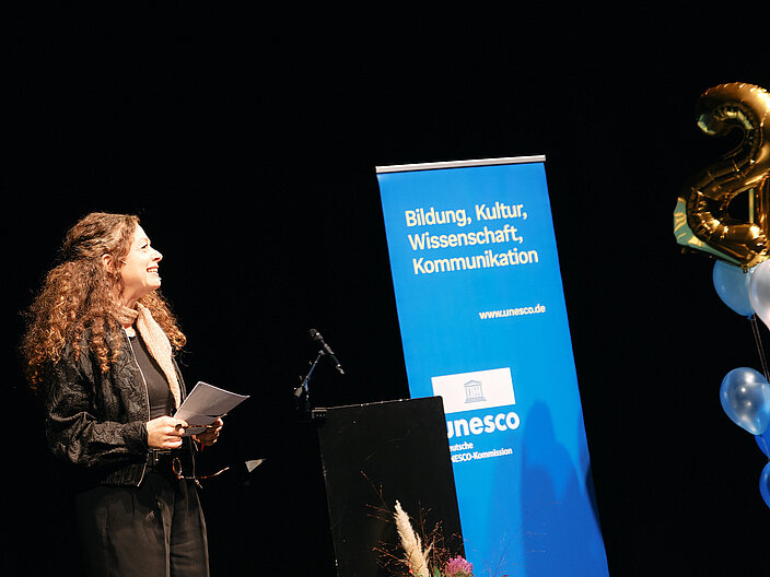 Shelly Kupferberg_Jubiläumsveranstaltung 2005er Konvention_2025 Moderation_Shelly Kupferberg