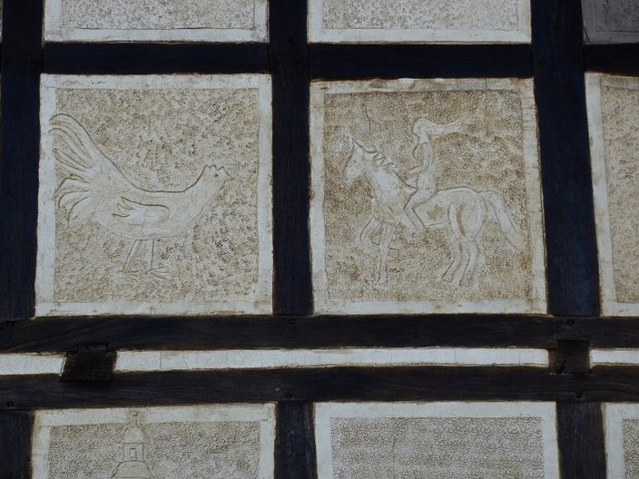 Verputzte Fachwerkfassade
