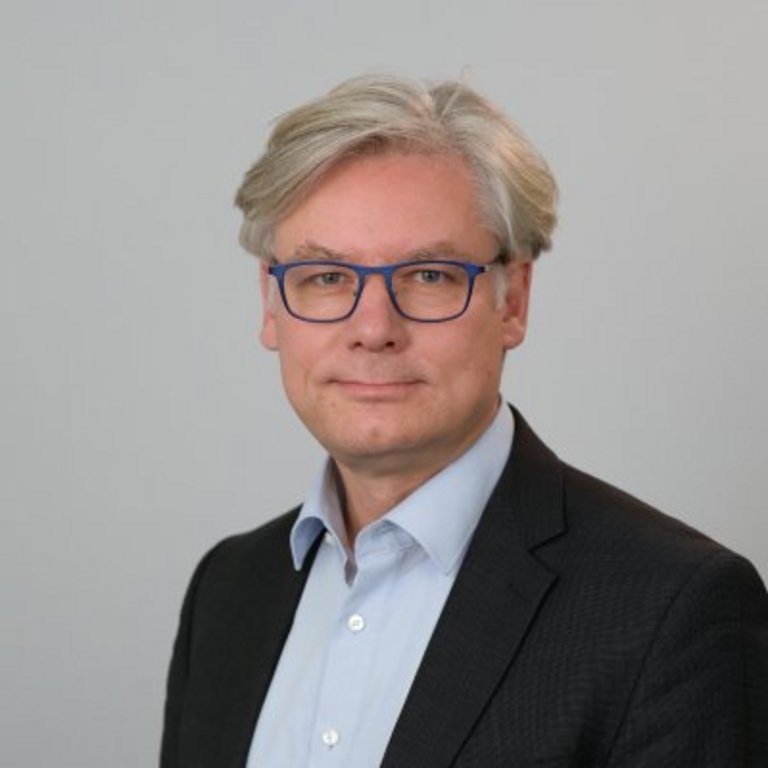 Roman_Luckscheiter_0 Porträtfoto
