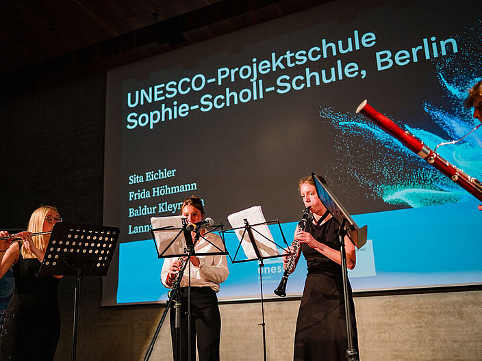 Musikalischer Beitrag der UNESCO-Projektschule Sophie-Scholl-Schule, Berlin