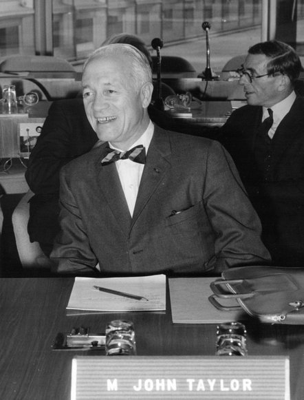 J._W._Tailor_c_UNESCO UNESCO-Generaldirektor John W. Taylor