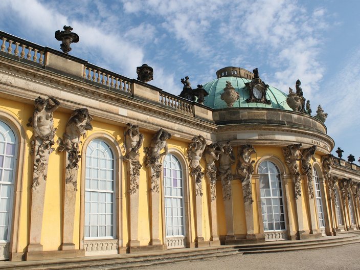 Blick auf Schloss Sans Souci in Potsdam