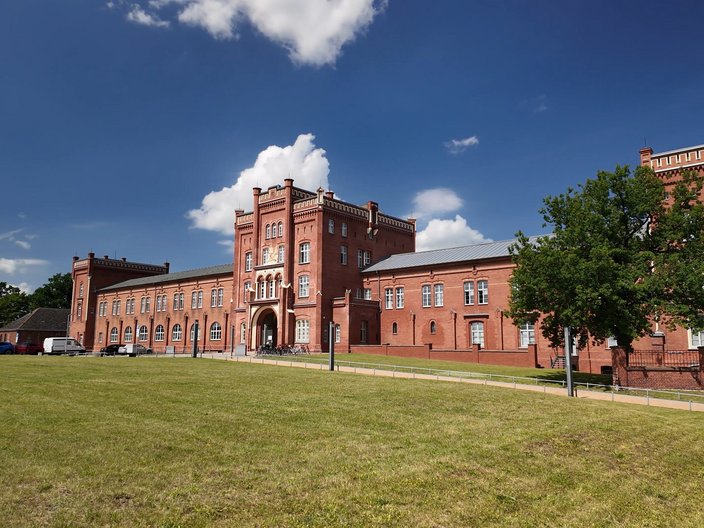 Blick auf die Alte Artilleriekaserne in Schwerin