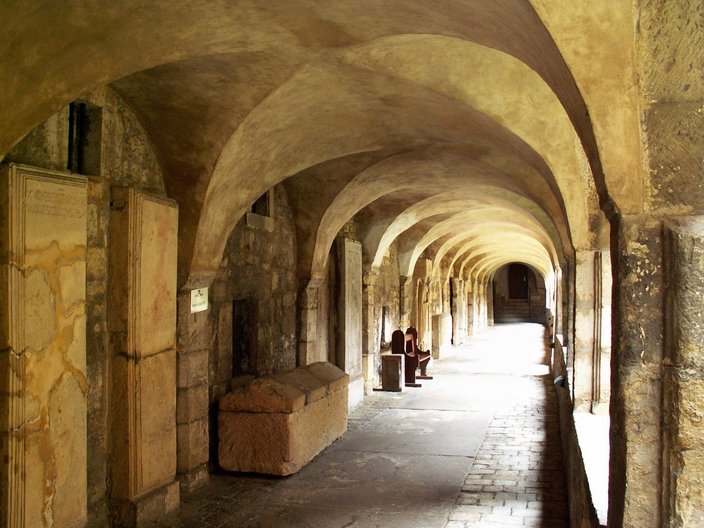 Blick in den Kreuzgang im Hildesheimer Dom