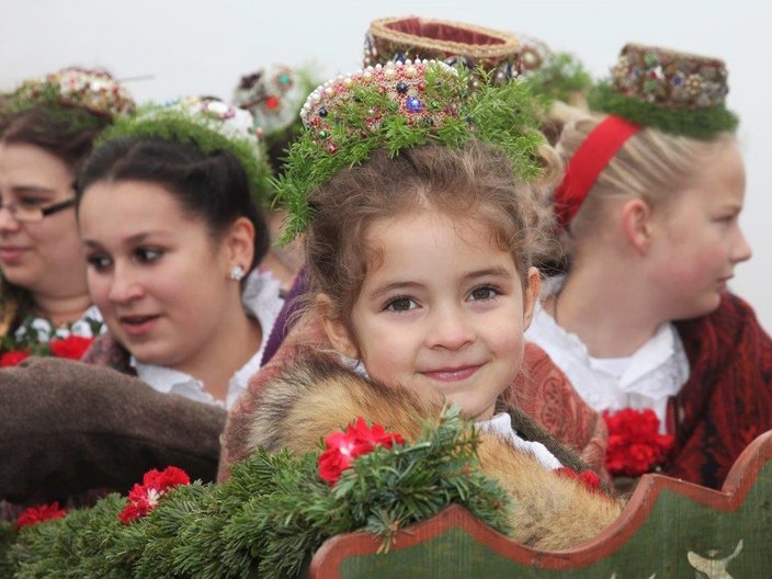 Kinder in Tracht