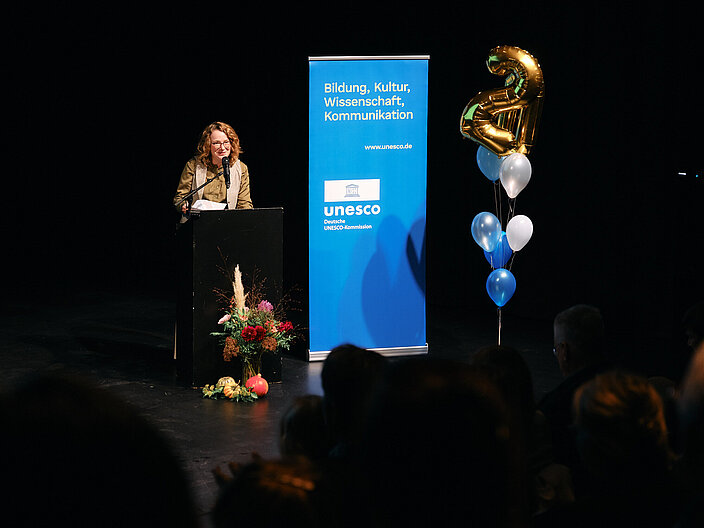 Anna L. Kiss_Jubiläumsveranstaltung 2005er Konvention_2025 Anna Luise Kiss_Hochschule für Schauspielkunst Ernst Busch