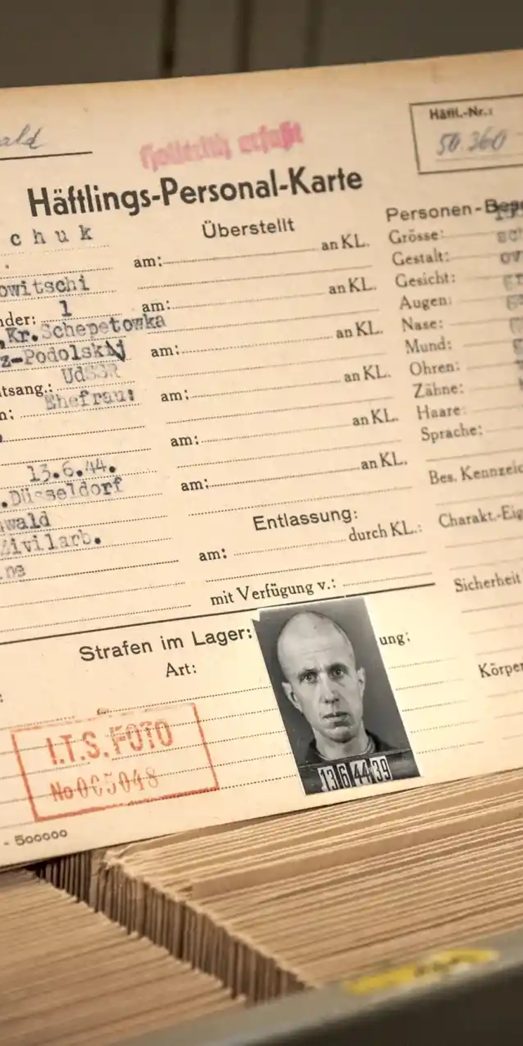 Sogenannte Häftlings-Personal-Karte von Iwan Polischuk Sogenannte Häftlings-Personal-Karte von Iwan Polischuk