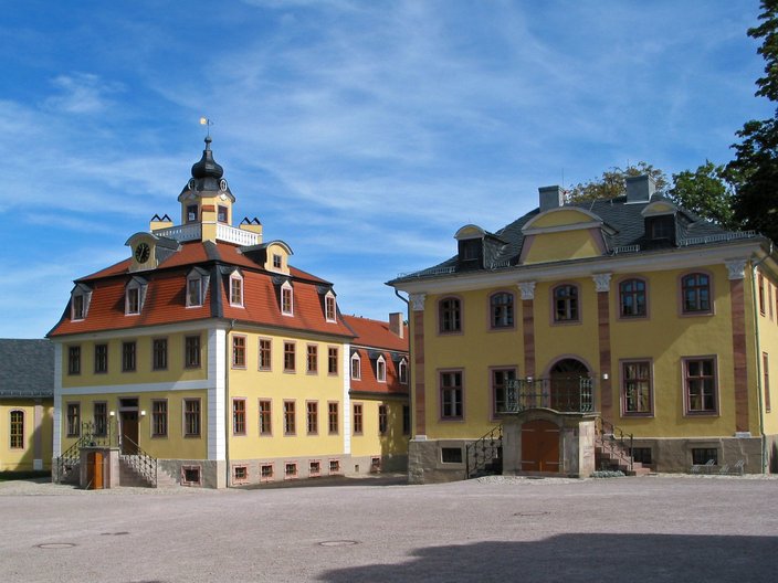 Blick auf das Beethovenhaus und das Bachhaus des Schloss Belvedere in Weimar