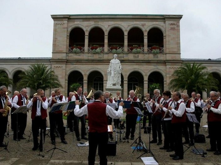 Openair-Konzert eines Blasorchesters