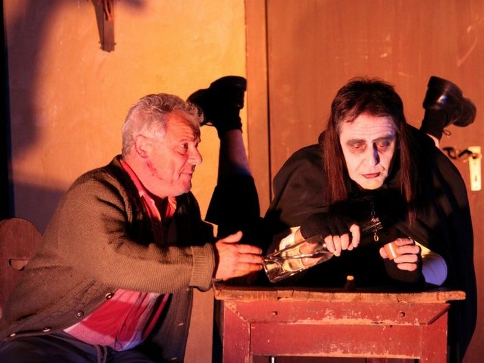 Szenenbild einer Theateraufführung