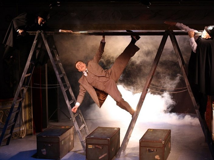 Szenenbild einer Theateraufführung
