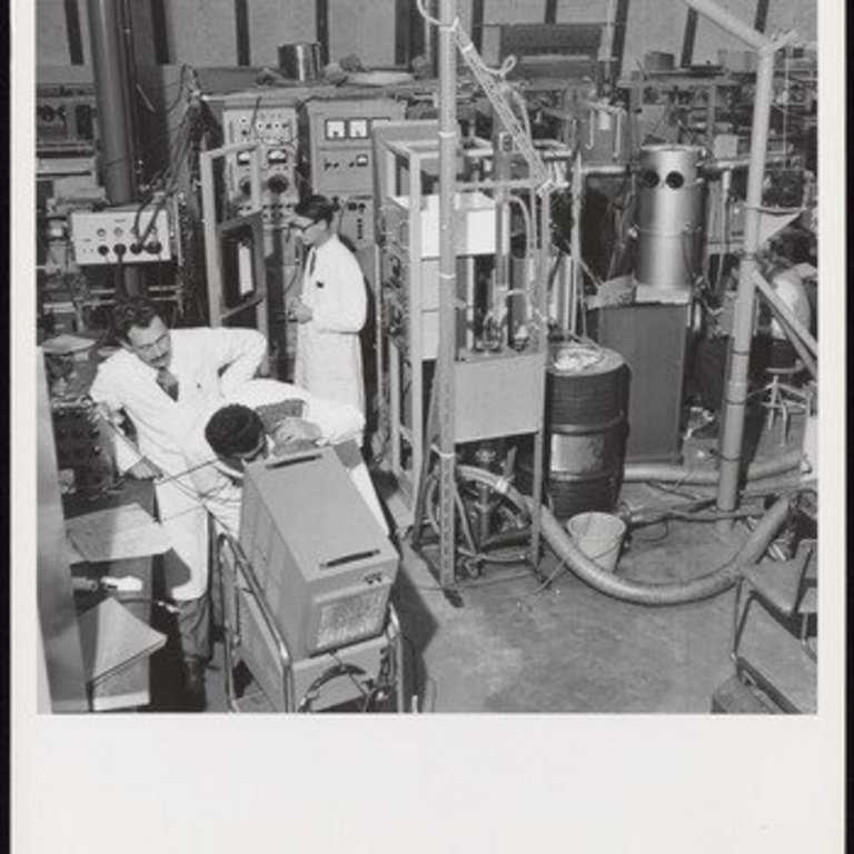 CERN_1956_c_UN Wissenschaftler im CERN-Laboratorium