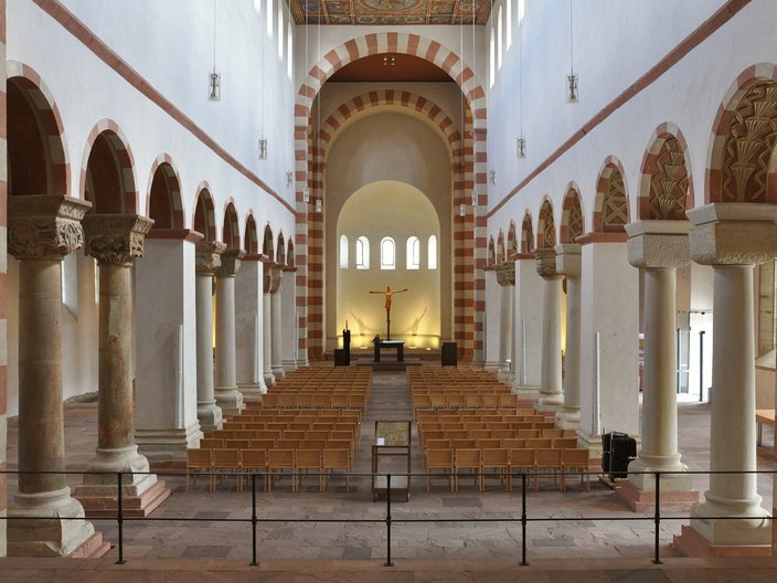 Innenansicht der Michaeliskirche in Hildesheim