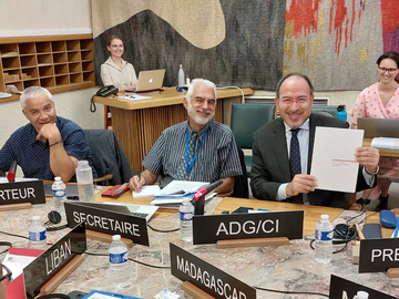 66. IPDC Treffen Gruppe von Menschen in einem Konferenzraum