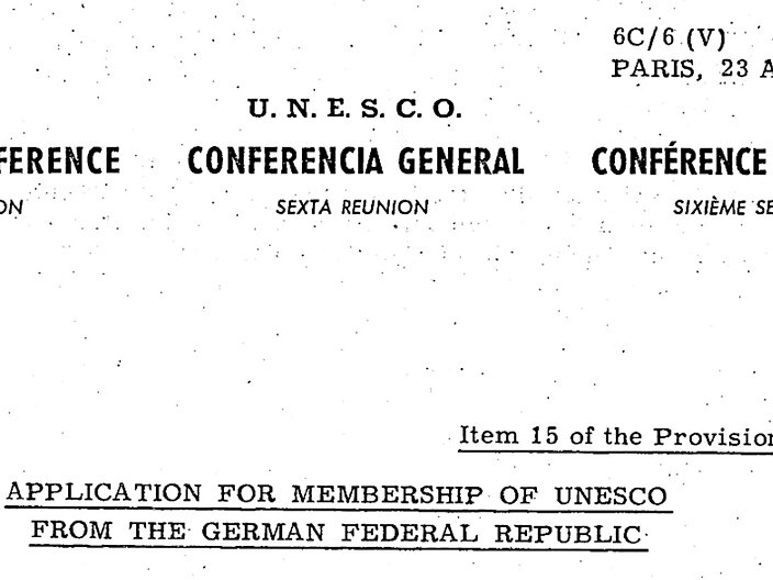 Man sieht den Kopfbereich eines Dokuments. Es handelt sich um den Antrag der Bundesrepublik Deutschlands zur Aufnahme in die UNESCO.