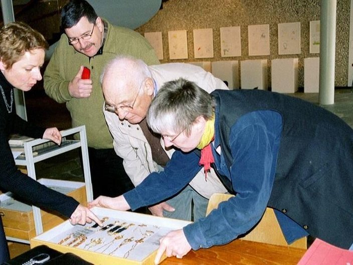 Schmuckhersteller