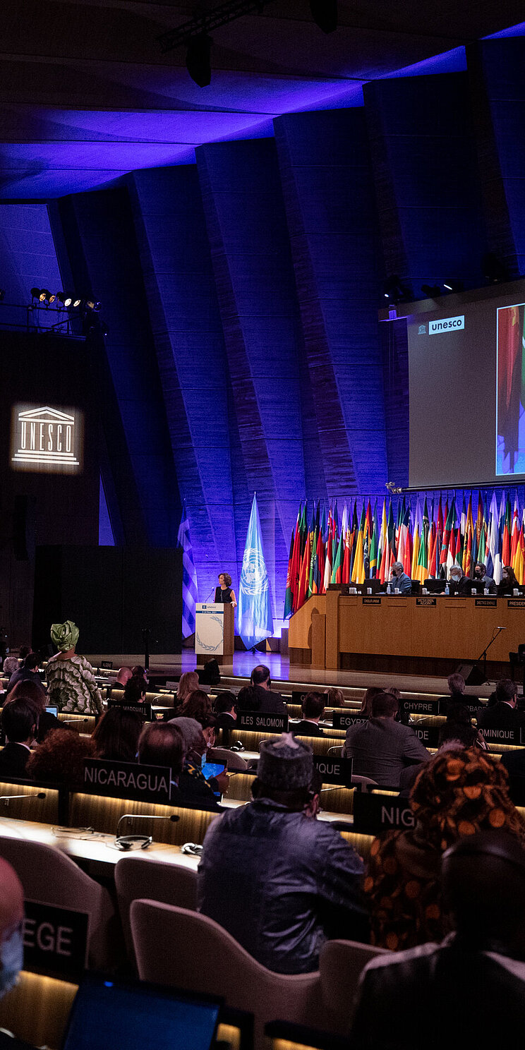UNESCO GK 2021 Das Bild zeigt die Generalkonferenz der UNESCO 2021.