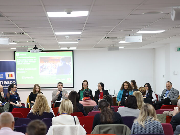 Kurzberichte der UNESCO-Projektschulnetzwerke aus Slowenien, Costa Rica und Deutschland Romanian National Commission for UNESCO