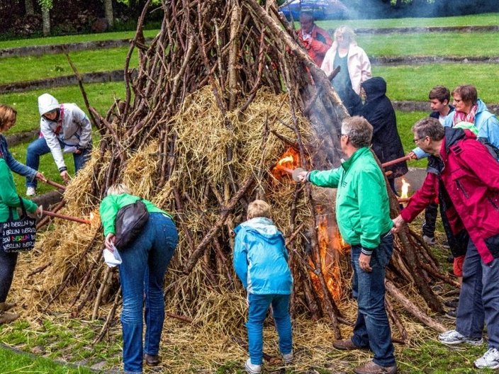 Großes Lagerfeuer
