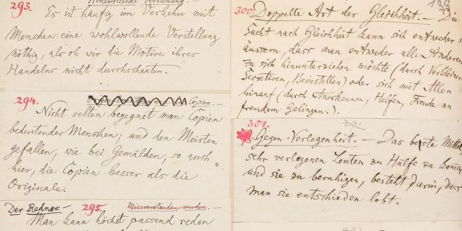 Eine vollgeschriebene Doppelseite aus dem Notizbuch von Friedrich Nietzsche