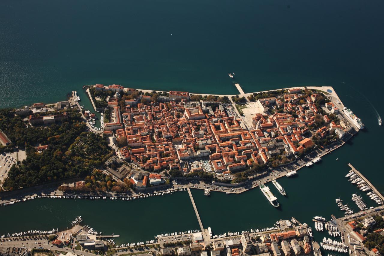 Luftaufnahme des Verteidigungssystems von Zadar, Kroatien