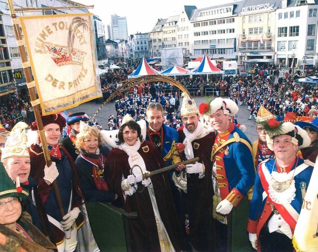 Rheinischer Karneval mit all seinen lokalen Varianten