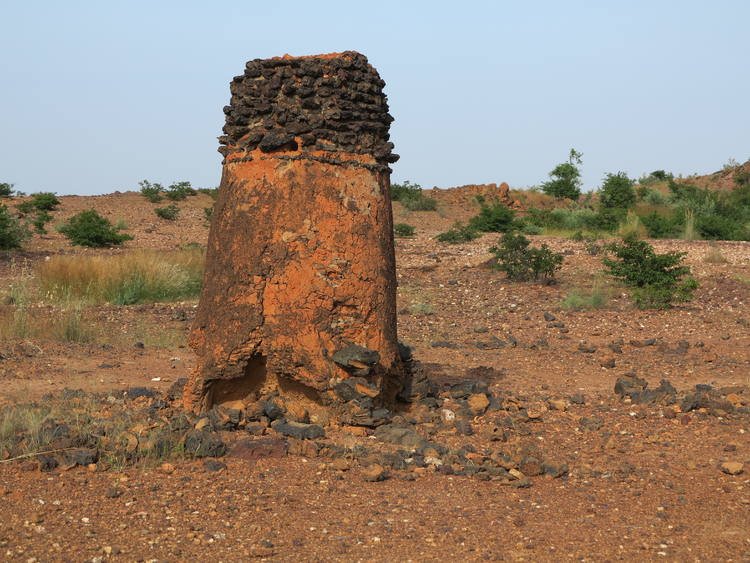 Tiwêga Brennofen in der Nähe von Kaya