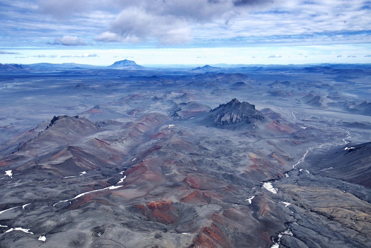 Vulkanlandschaft des Nationalparks Vatnajökull in Island.