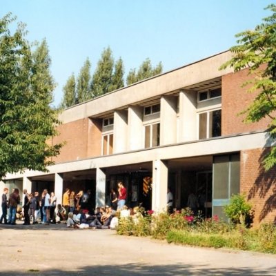 Ostseite des Schulgebäudes
